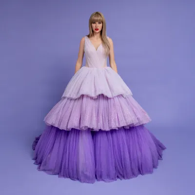 Mthollywood New Taylor Swift Figure (1)