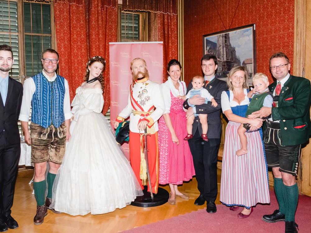 Sisi and Franz on their trips with Madame Tussauds™ Vienna