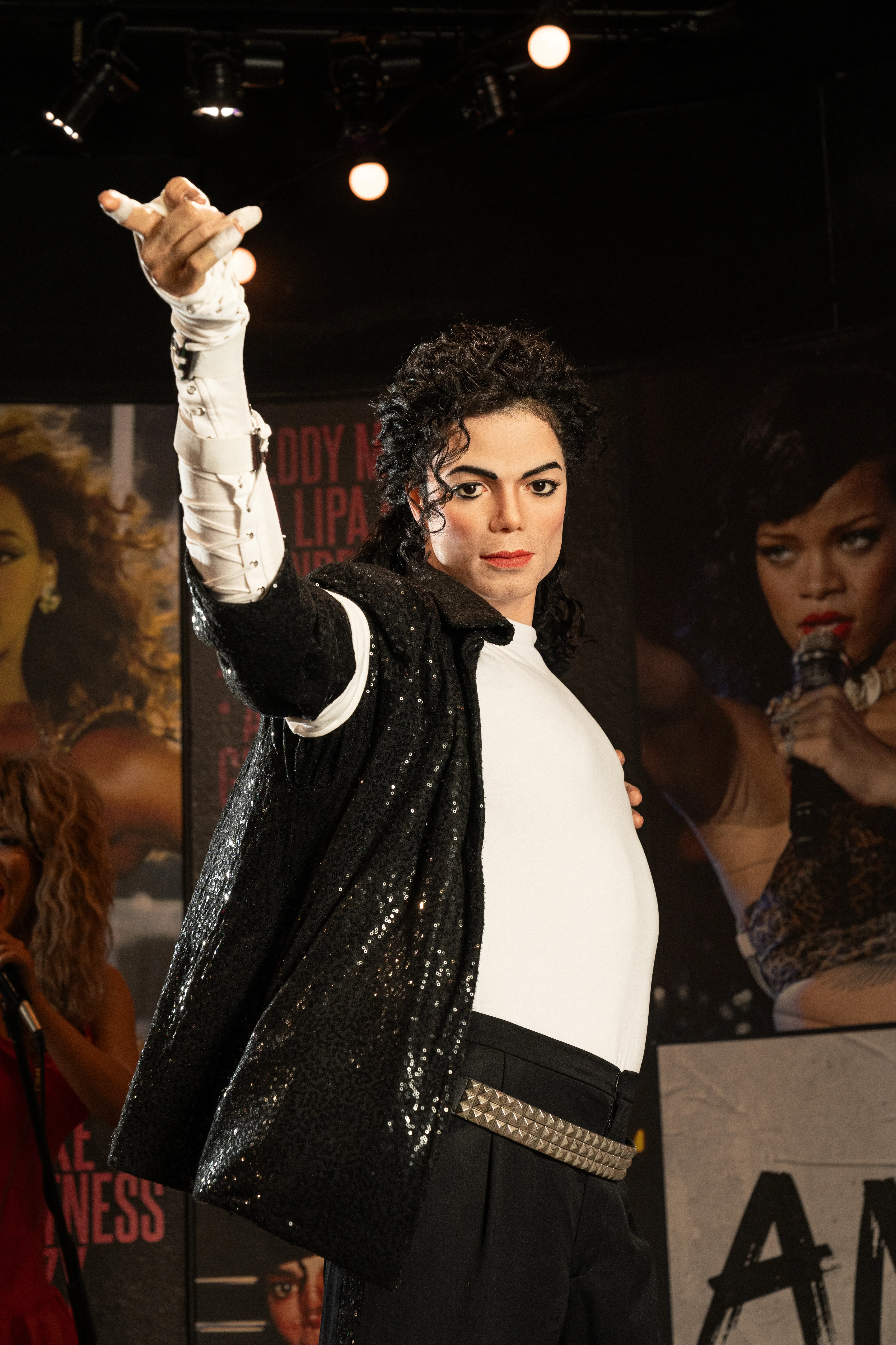 MJ 3
