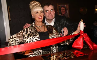 Simon Gregson with Bet Lynch wax figure for the re-opening of Rovers Return at Madame Tussauds Blackpool