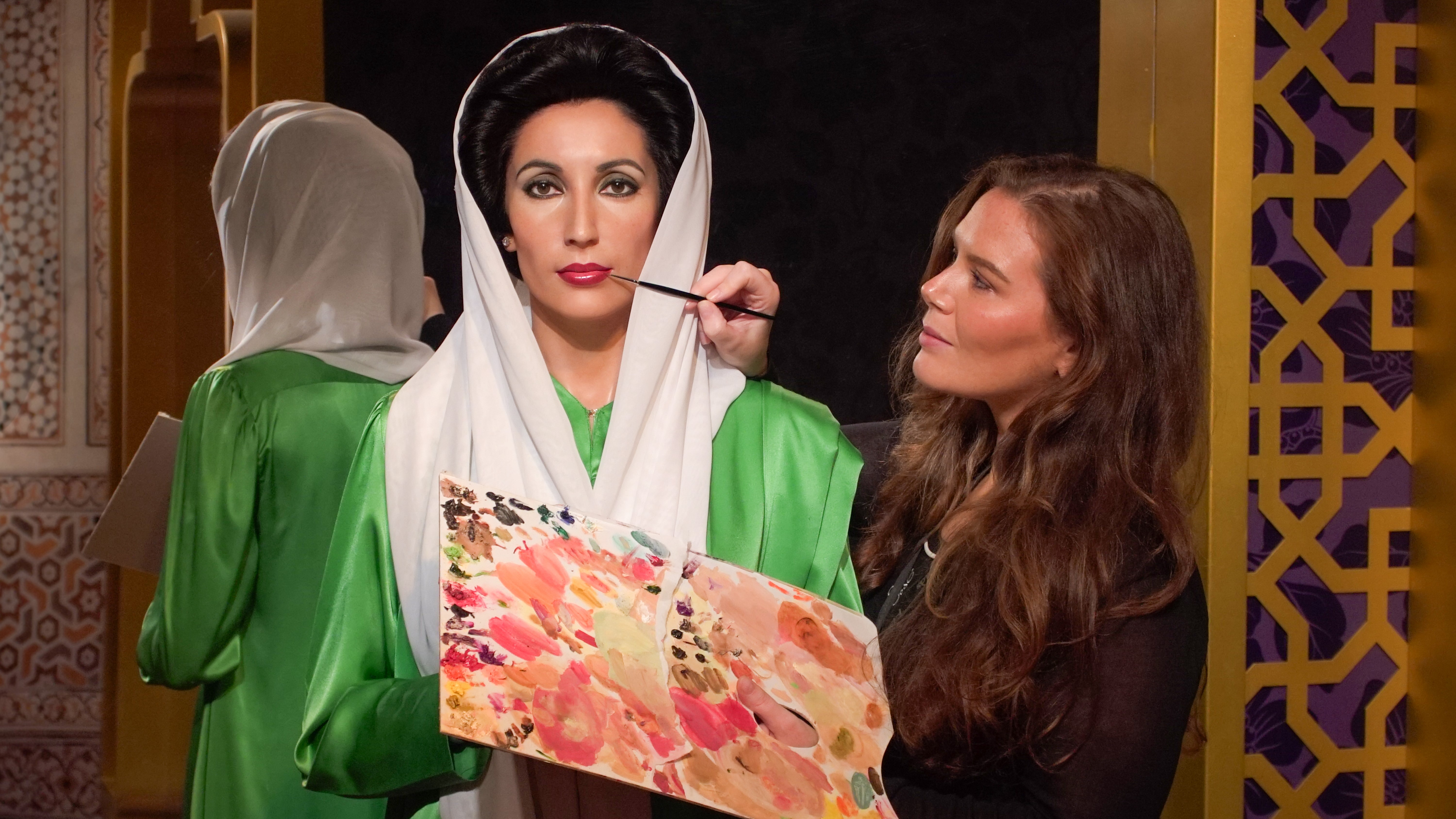 Benazir Bhutto And Artist