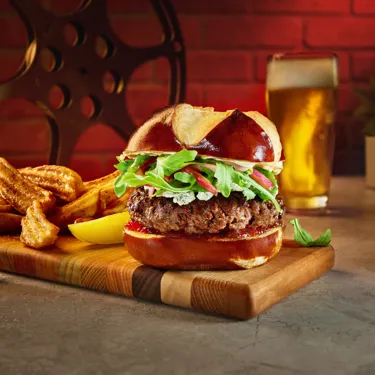20240606 MTHR Food Styled Fullcowboyburger 001