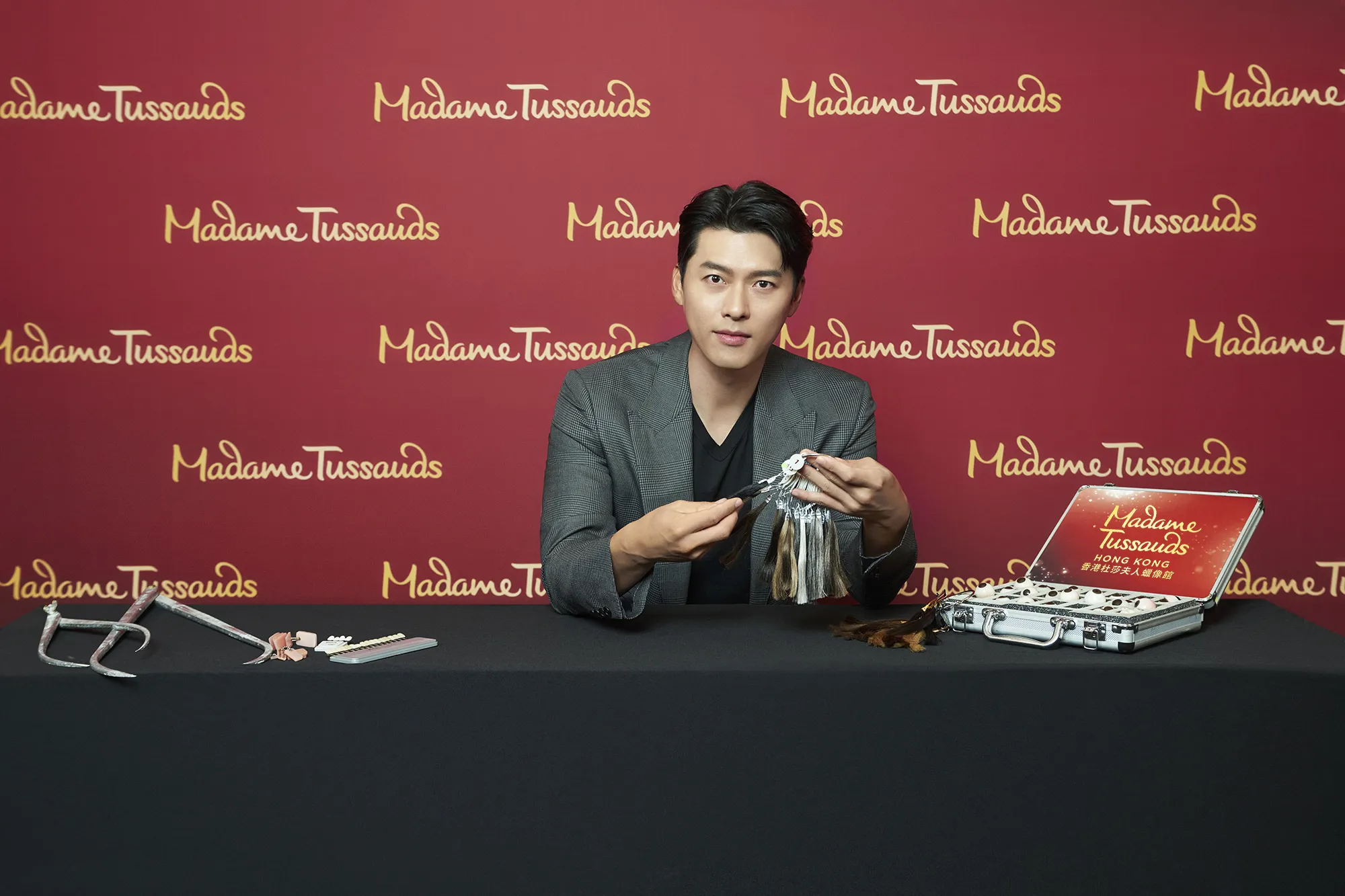 MTHK - Hyun Bin Sitting