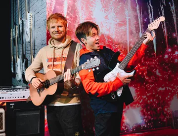 Pose with music icon Ed Sheeran wax figure in Madame Tussauds Hong Kong