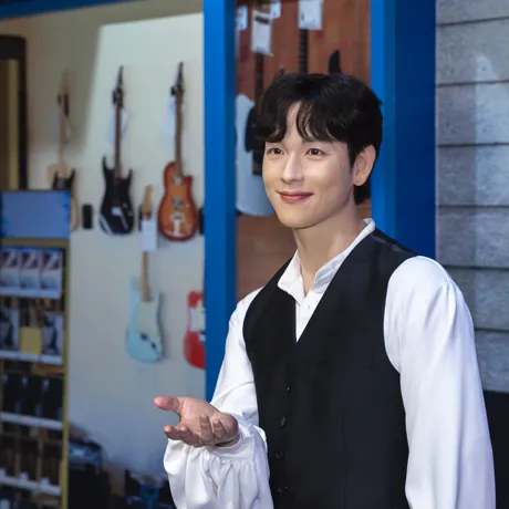 Yim Si Wan in Madame Tussauds Hong Kong.