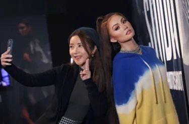 Agnez Mo Wax Figure Limited-Time Display–Leading Fans into a Diverse World