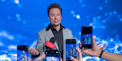 World's First Wax Figure of Elon Musk Unveiled in Hong Kong Partnered with Peak Tram to present “Morning Combo” to meet renowned entrepreneurs