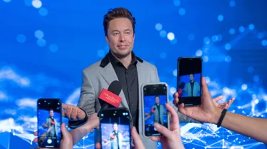 World's First Wax Figure of Elon Musk Unveiled in Hong Kong Partnered with Peak Tram to present “Morning Combo” to meet renowned entrepreneurs
