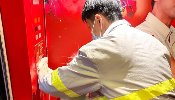 Lift Panel