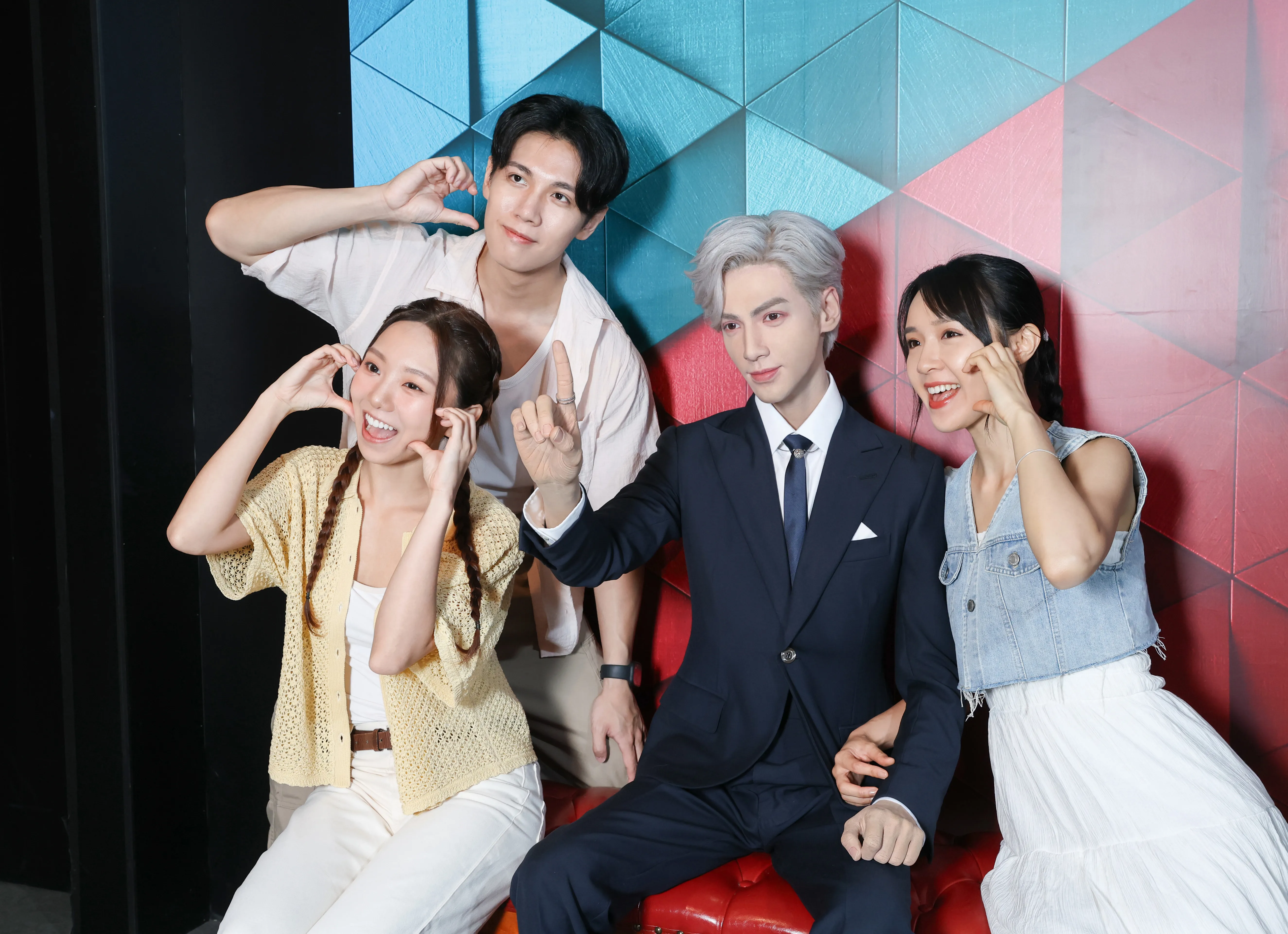 MTHK Luo Yunxi Figure Launch (2)