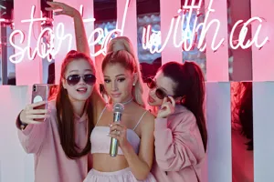 MTHK Ariana Grande (1)