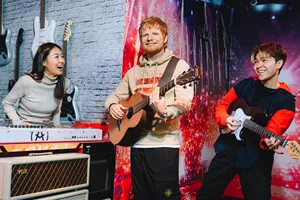 Interactive poses with Ed Sheeran