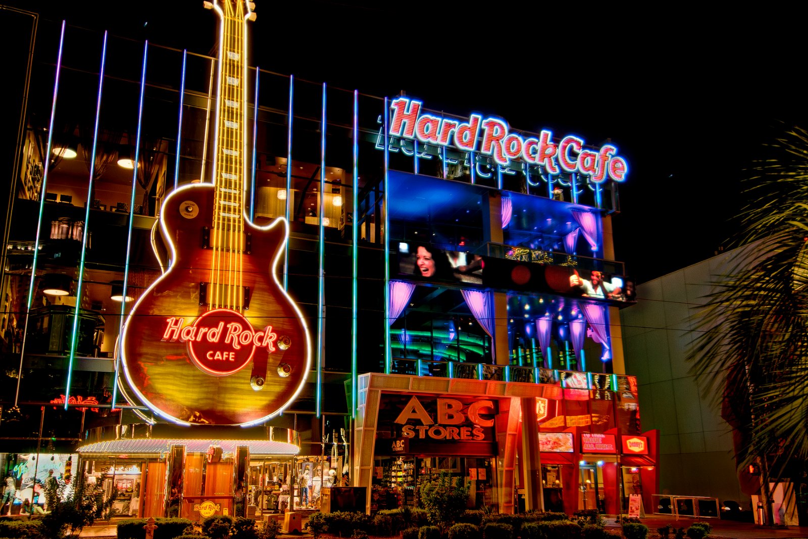 Hard Rock Cafe Photo