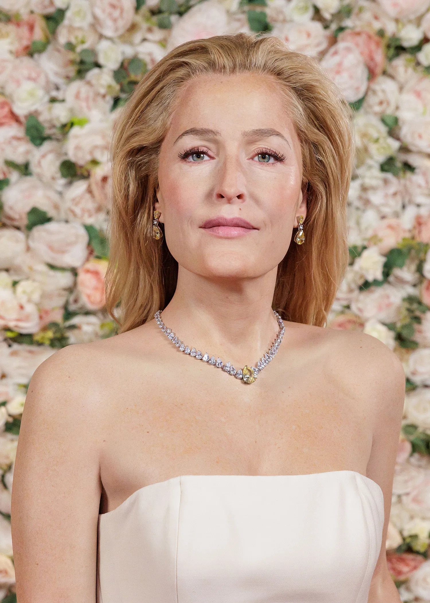 Gillian Anderson Figure at Madame Tussauds London close up