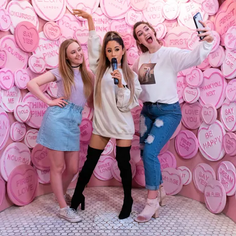 Ariana Grande's figure with fans