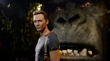Colossal Kong next to Tom Hiddleston's figure