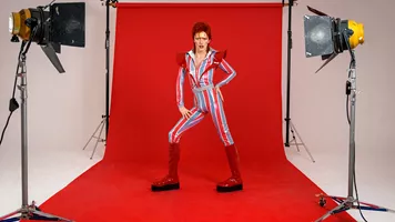 David Bowie Full Length 16X9