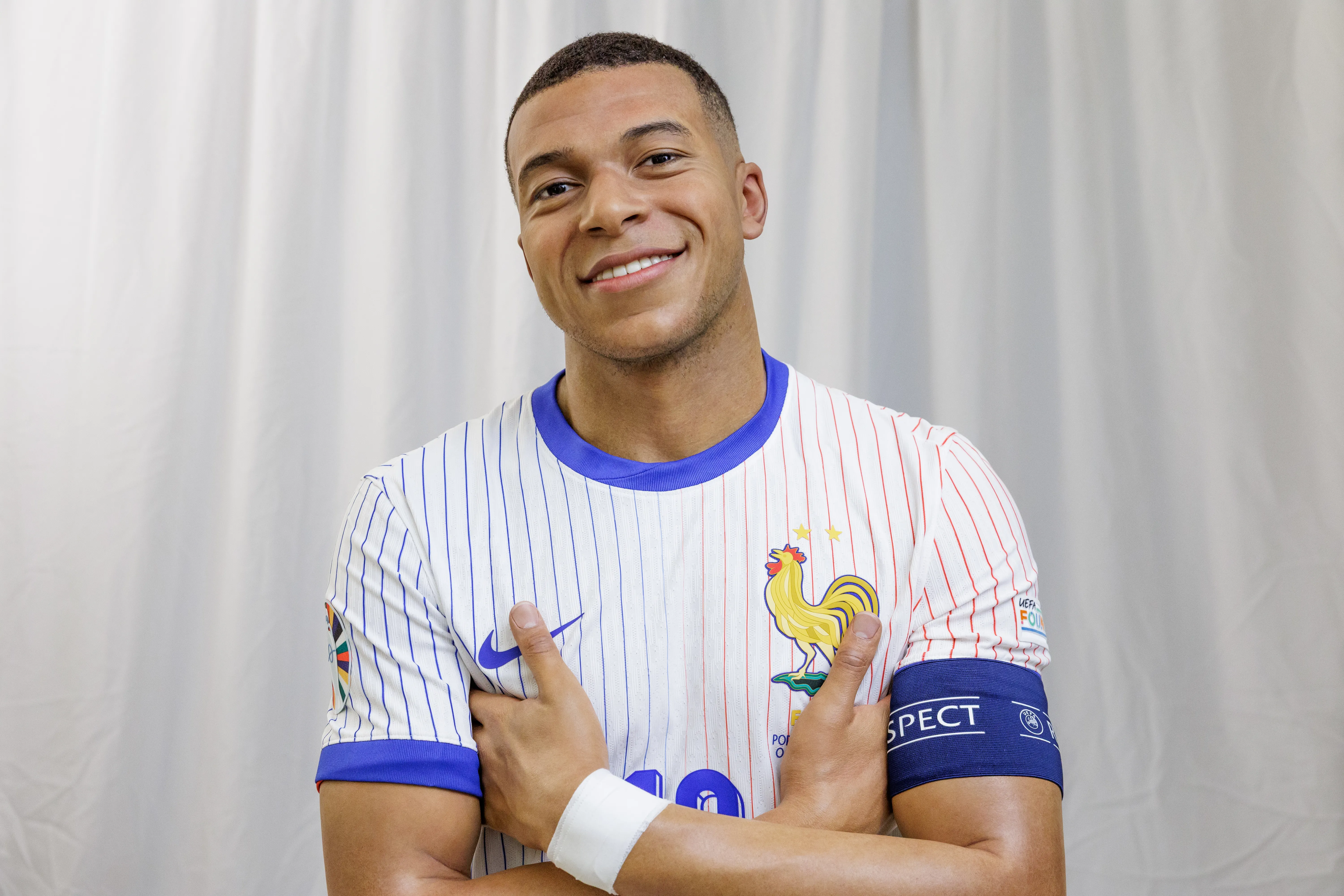 Kylian Mbappé meets his first ever Madame Tussauds London figure