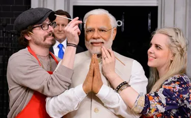 Artists Working On Narendra Modi