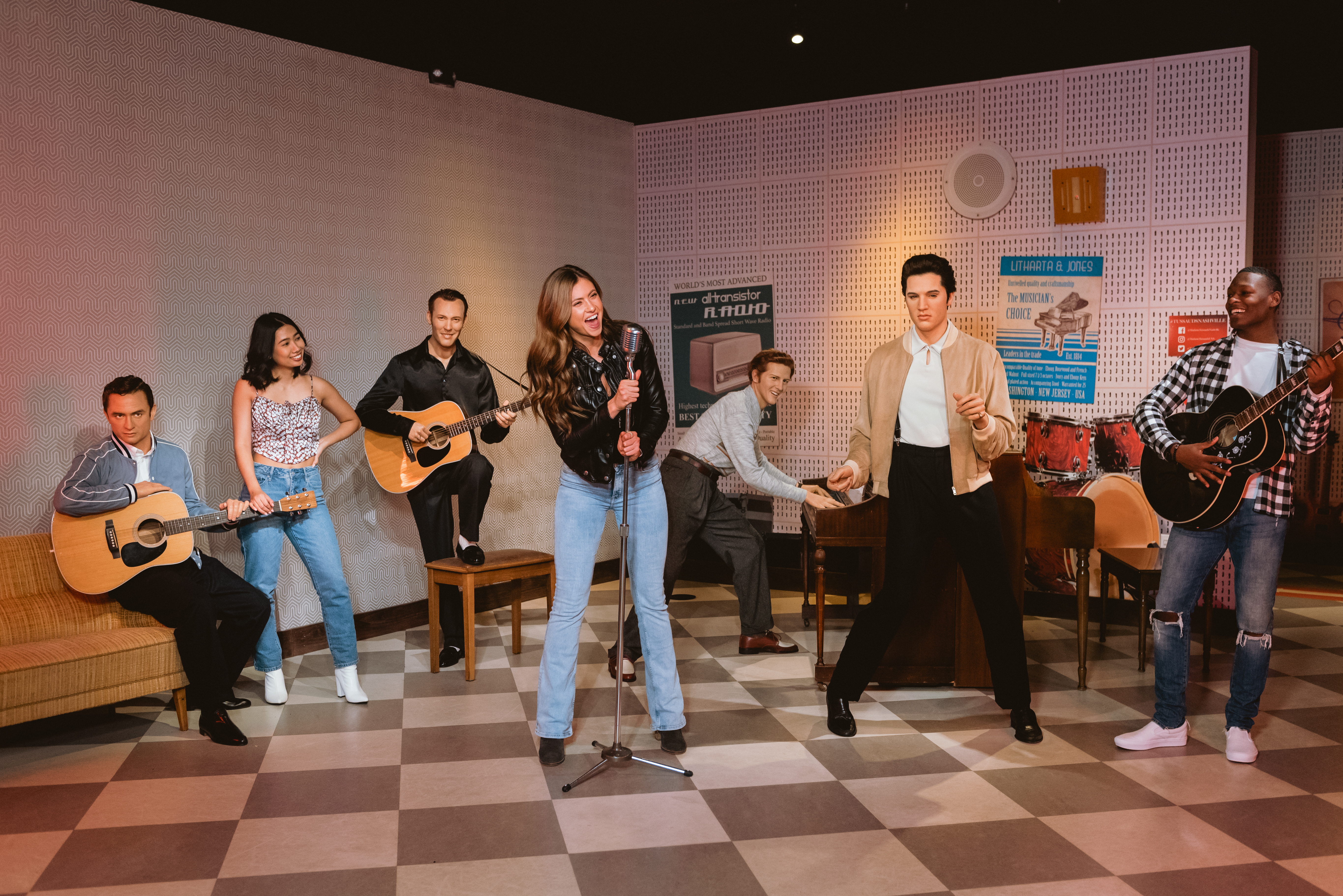 Visit Nashville's must see celebrity wax museum, with over 60+  iconic wax figures to get up close and personal to! Book your tickets to Madame Tussauds Nashville online today.