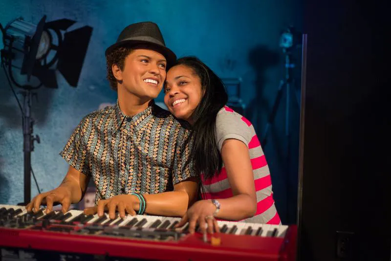 Book online for the best Nashville wax museum price. Visit one of the best things to do in Nashville and pre-book Madame Tussauds Nashville tickets today!