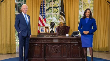 Wax figures of Biden and Kamala in the Oval Office.