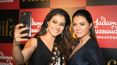 Kajol Selfie Min