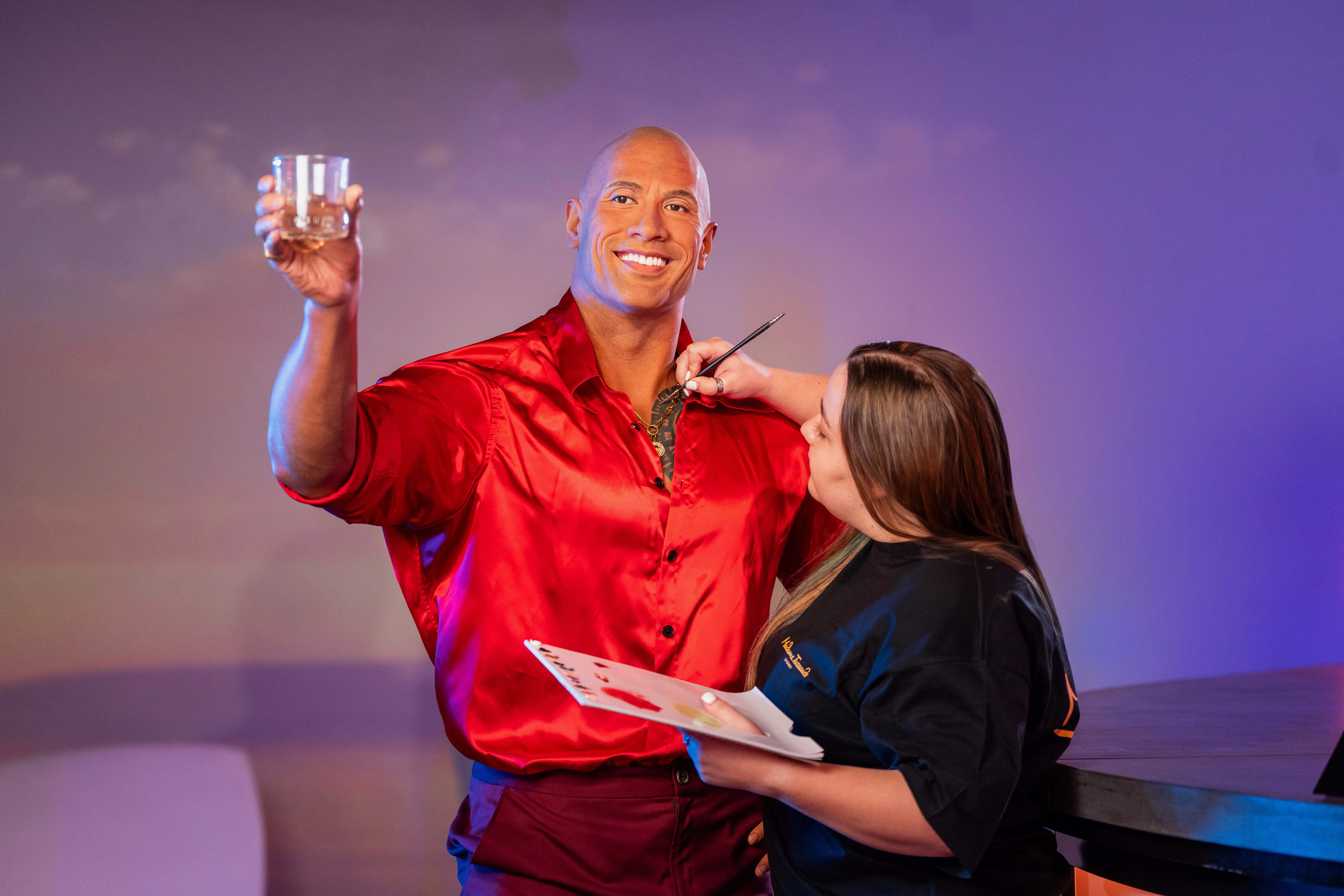 10 MTS Dwaynejohnson Illuminatesyd [USE GLOBAL] [EXP INPERP] Madame Tussauds Studio Artist Finishing Touchesjpg