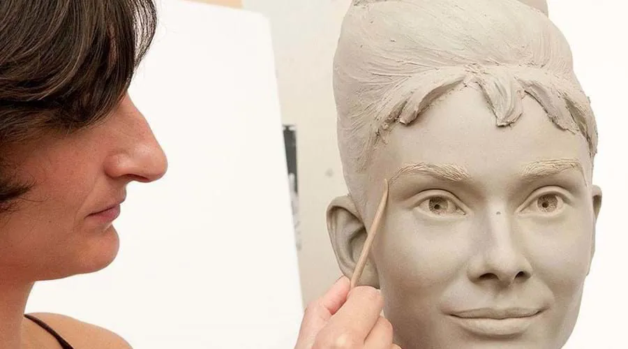 The Making of a Wax Figure - Madame Tussauds Sydney™ The Making of a Wax Figure - Madame Tussauds Sydney™