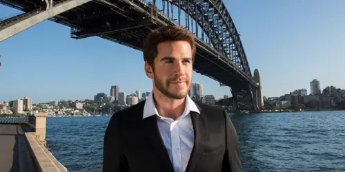 Liam Hemsworth News