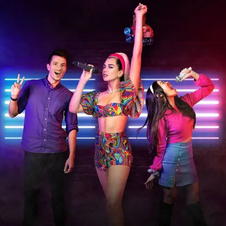 DUA LIPA IMAGE 1