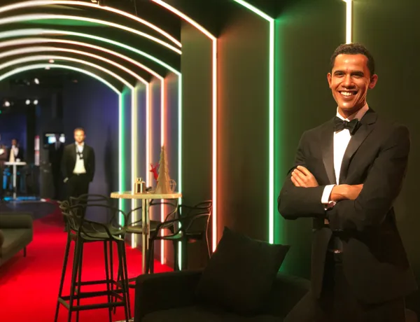 obama waxwork in tuxedo