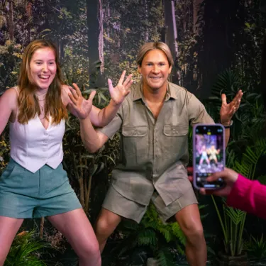 Guests Taking A Photo With Steve Irwin 630X390
