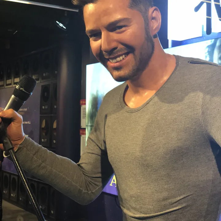 ricky martin waxwork with microphone