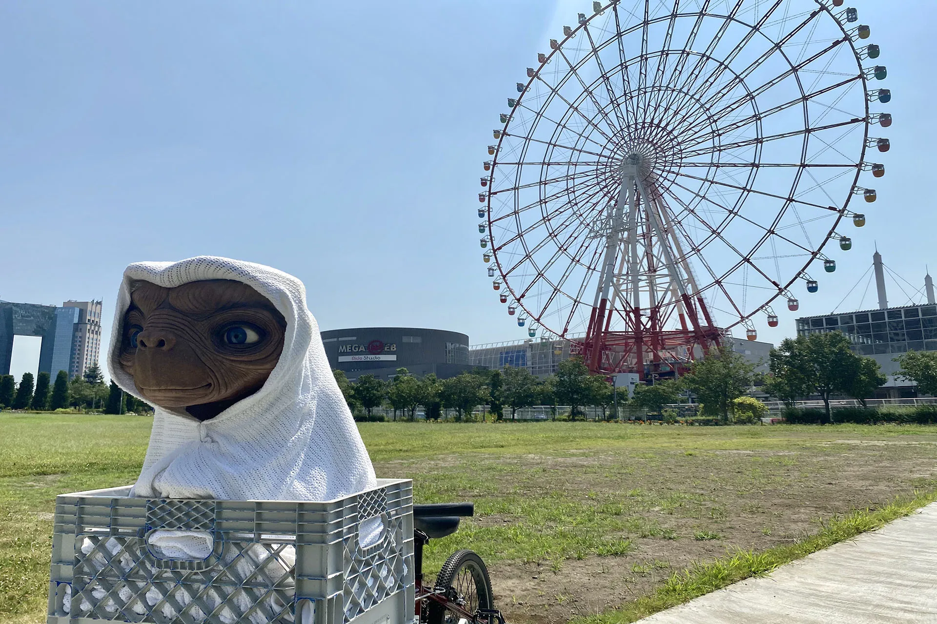 ET In Odaiba 2Jpg 1920X1280jpg 1920X1280