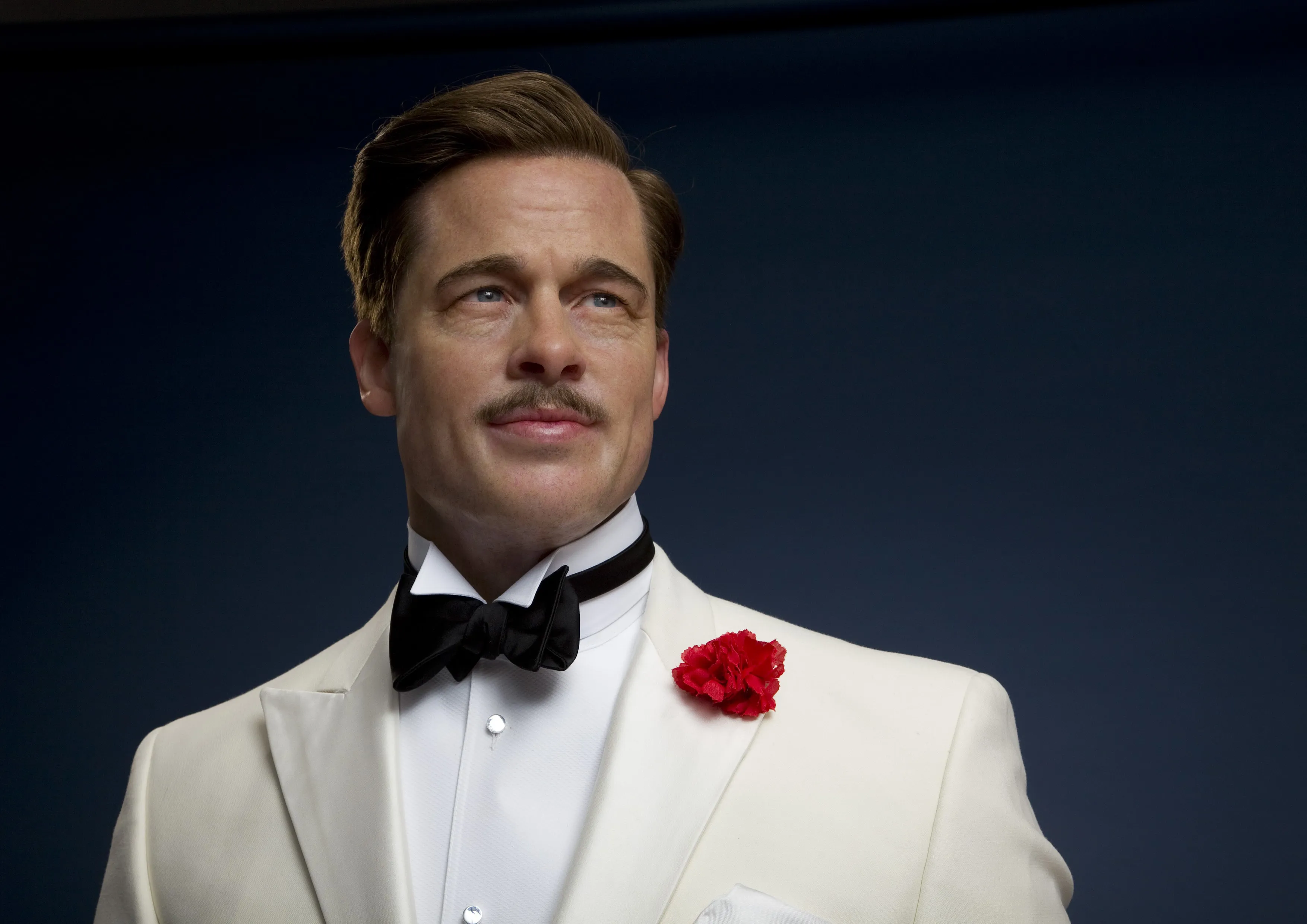 Brad pitt hotsell white tux
