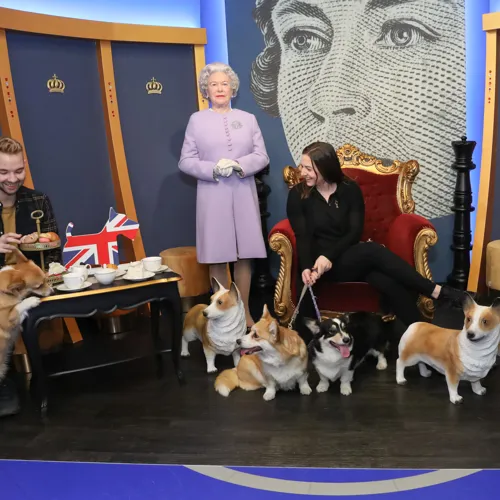Tauche ein in die royale Kulisse im Madame Tussauds™ Wien