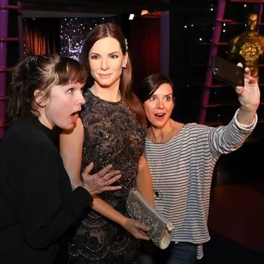 Mach ein Selfie mit Sandra Bullock im Madame Tussauds Wien!