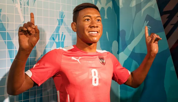 Nationalspieler David Alaba im Madame Tussauds™ Wien