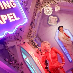Enter our wedding chapel at Madame Tussauds™ Vienna