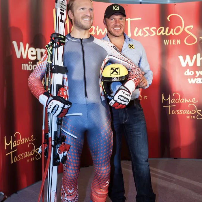 Hermann Maier next to his wax figure at Madame Tussauds™ Vienna