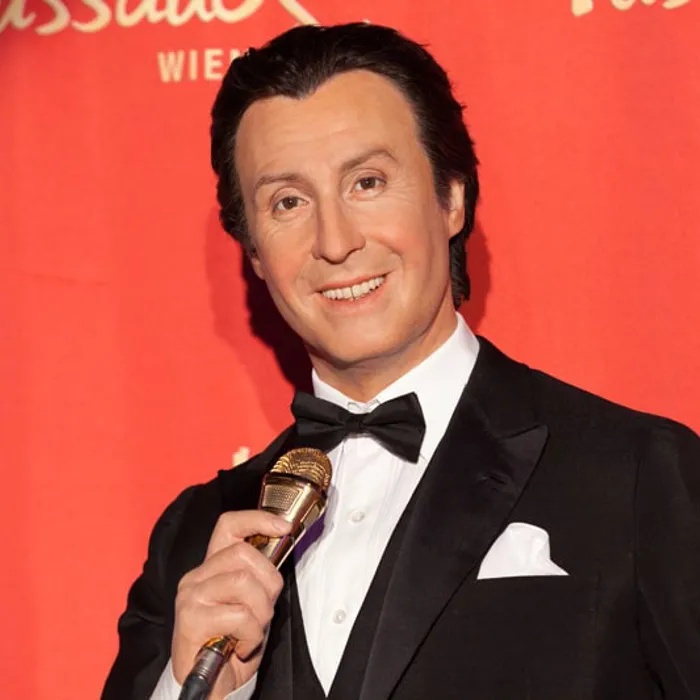 Take a picture with Peter Alexander at Madame Tussauds Vienna!